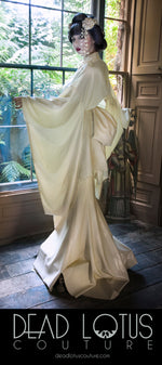 ONNA Yukata Robe Kimono (Fabric & Latex)